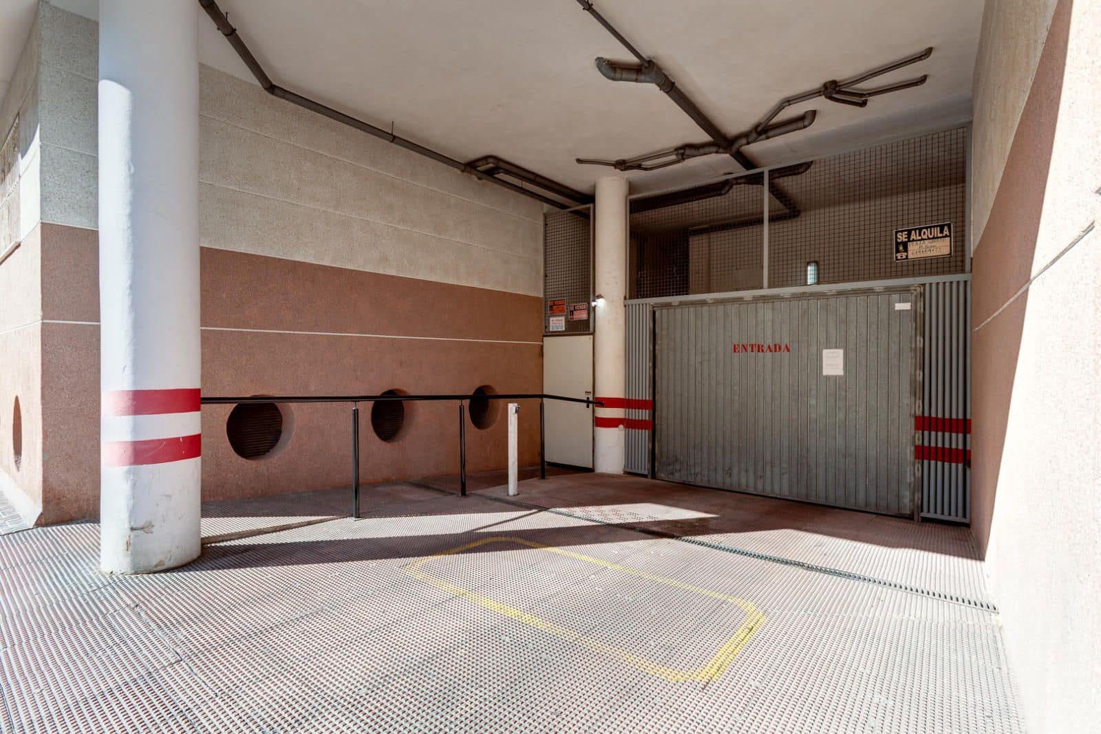 3 Zimmer Apartment zu verkaufen in Torrevieja mit Pool Garage - 159.969 € (Ref: 9468140)