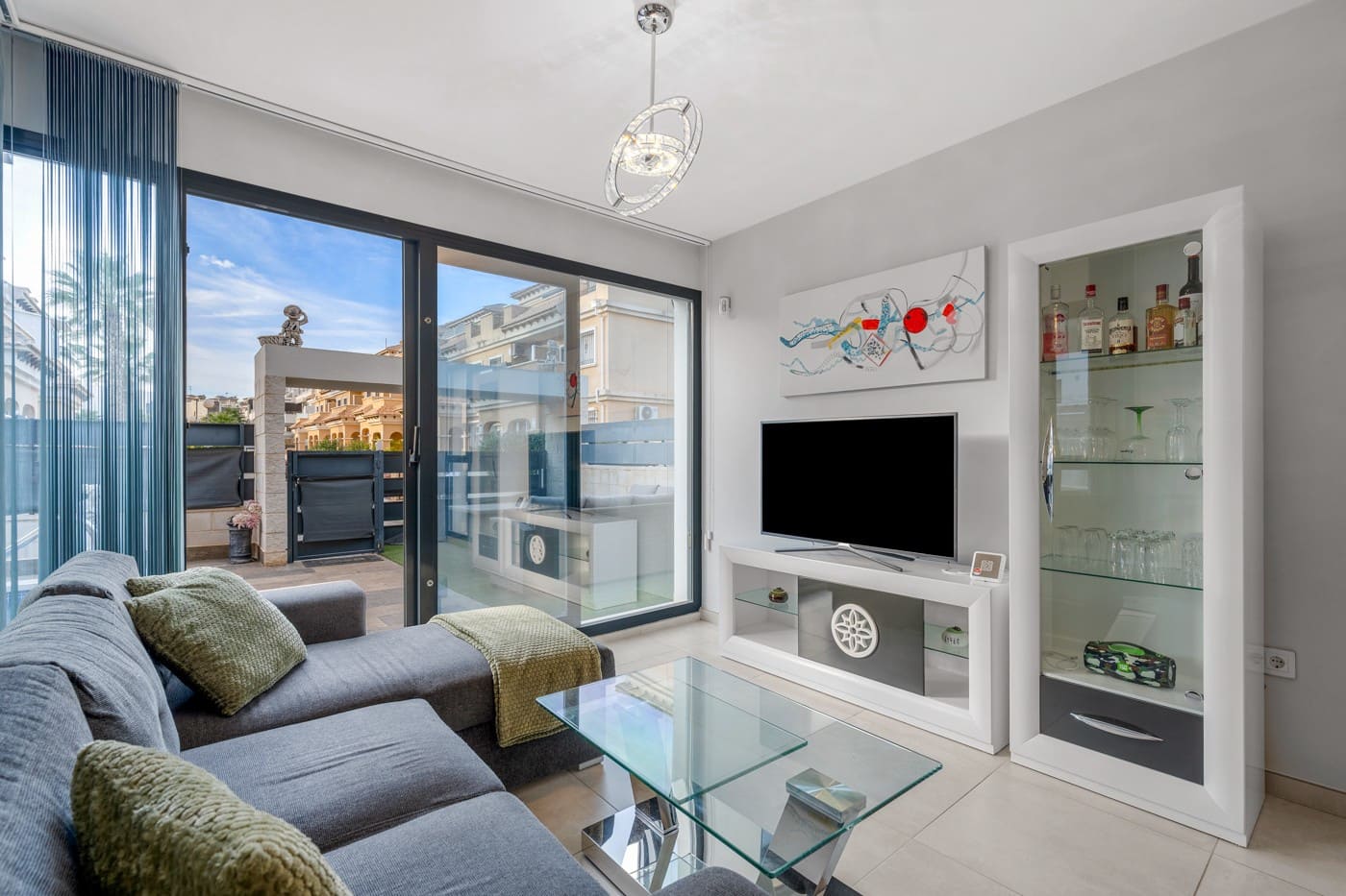 3 bedroom Villa for sale in Orihuela Costa with pool - € 379,900 (Ref: 9470891)