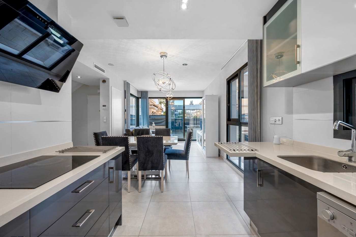 3 bedroom Villa for sale in Orihuela Costa with pool - € 379,900 (Ref: 9470891)