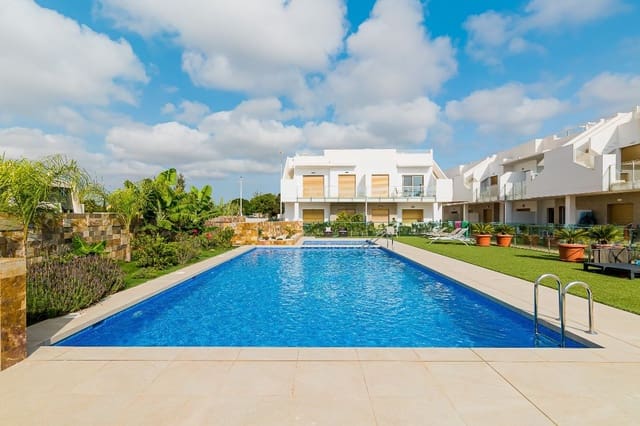 2 bedroom Apartment for sale in Pilar de la Horadada with pool - € 225,000 (Ref: 9470893)