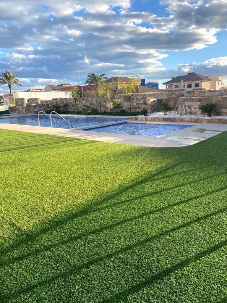 2 bedroom Apartment for sale in Pilar de la Horadada with pool - € 225,000 (Ref: 9470893)