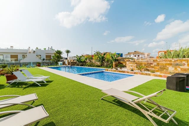 2 bedroom Apartment for sale in Pilar de la Horadada with pool - € 225,000 (Ref: 9470893)