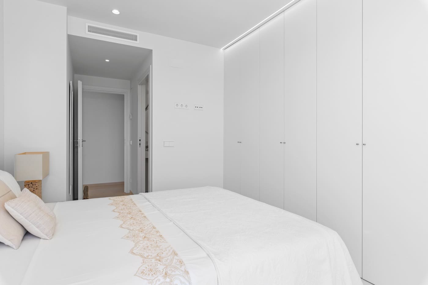 4 Zimmer Apartment zu verkaufen in Torrevieja - 895.000 € (Ref: 9470908)