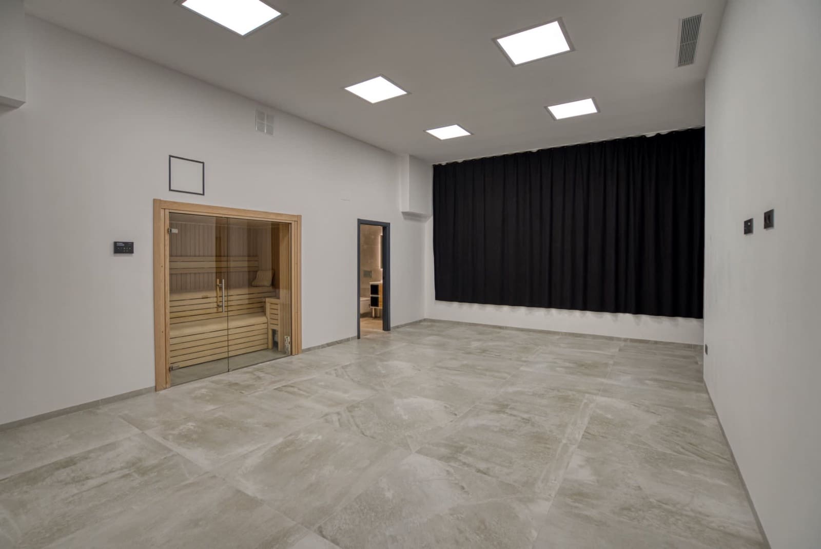 5 bedroom Villa for sale in Ciudad Quesada with pool garage - € 850,000 (Ref: 9470912)