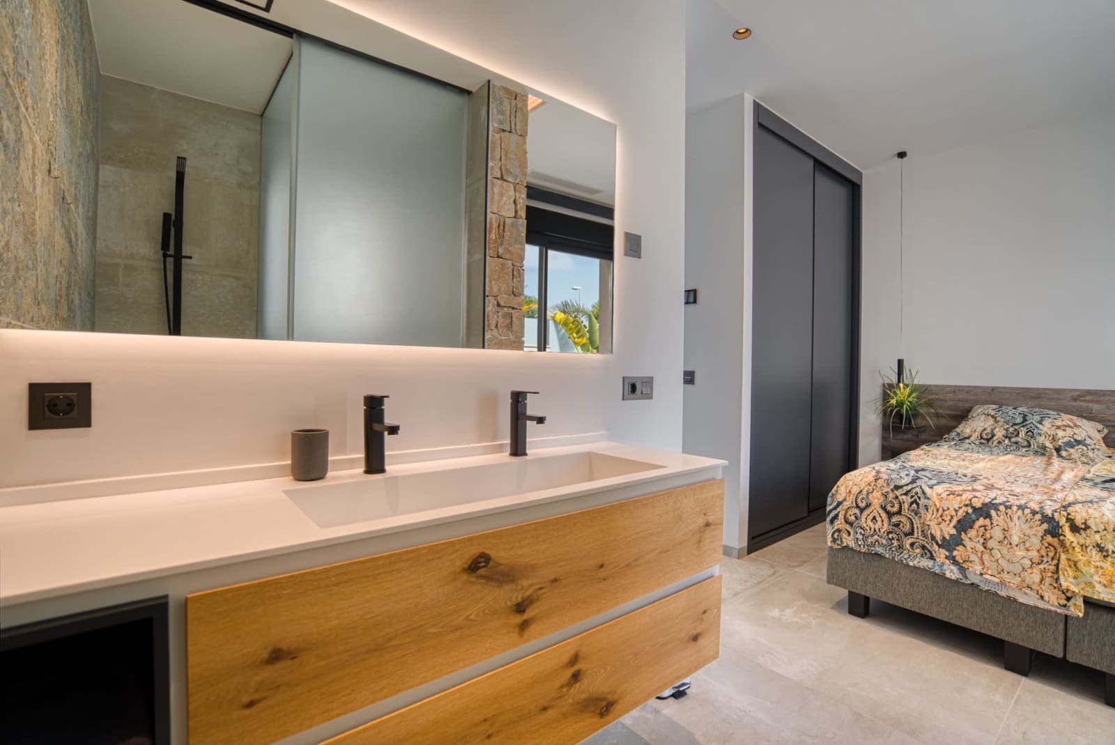 5 bedroom Villa for sale in Ciudad Quesada with pool garage - € 850,000 (Ref: 9470912)