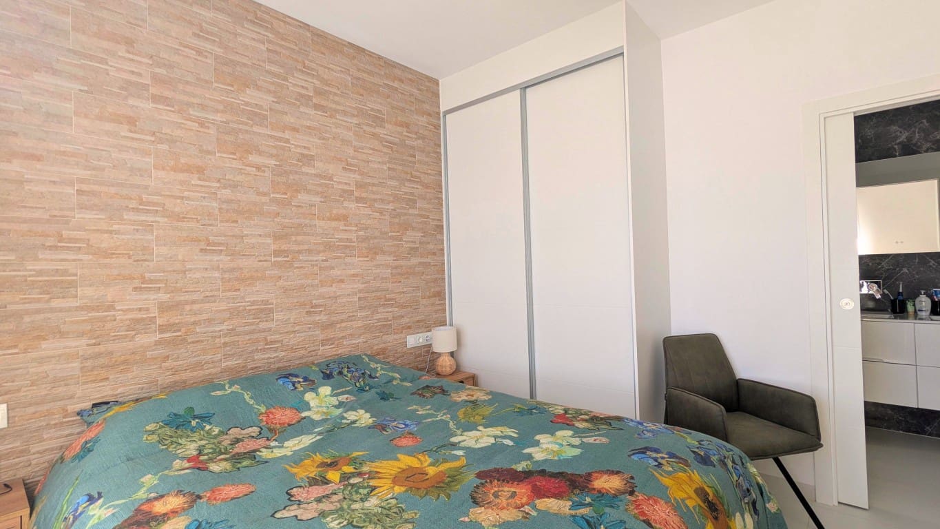 2 slaapkamer Appartement te koop in San Miguel de Salinas met zwembad - € 299.000 (Ref: 9475915)