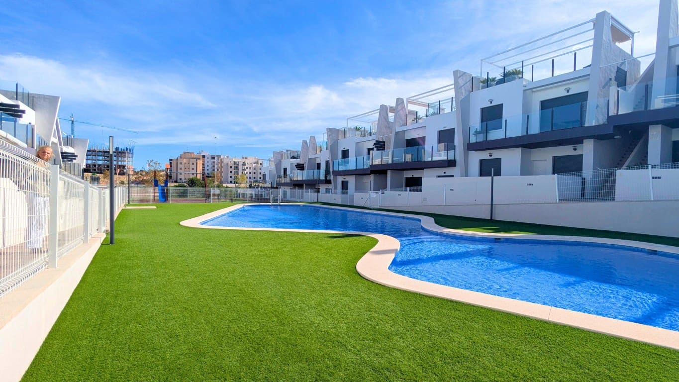 2 slaapkamer Appartement te koop in San Miguel de Salinas met zwembad - € 299.000 (Ref: 9475915)