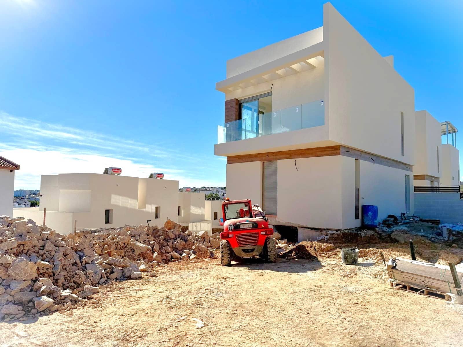 3 soveværelse Villa til salg i Orihuela Costa med swimmingpool - € 669.900 (Ref: 9498083)