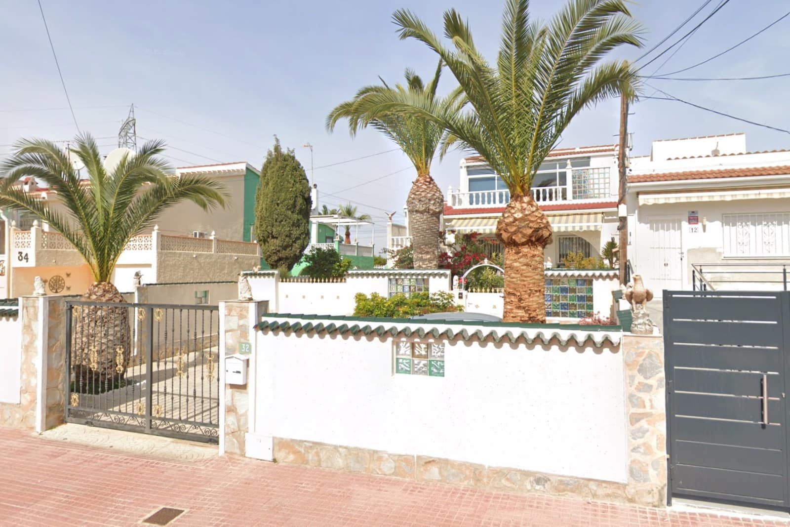 2 bedroom Bungalow for sale in Ciudad Quesada with garage - € 215,000 (Ref: 9502676)