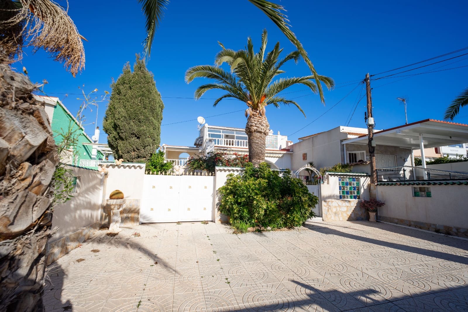 2 sypialnia Bungalow na sprzedaż w Ciudad Quesada z garażem - 215 000 € (Ref: 9502676)