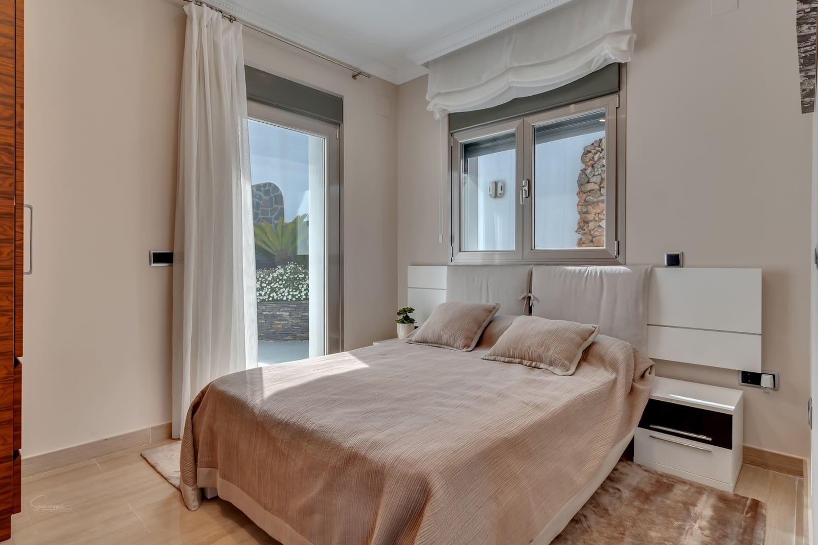 4 bedroom Villa for sale in Benissa with pool - € 1,800,000 (Ref: 9503867)