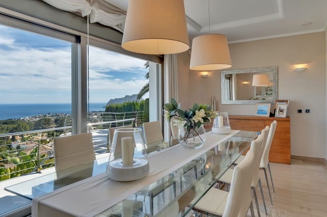 4 bedroom Villa for sale in Benissa with pool - € 1,800,000 (Ref: 9503867)