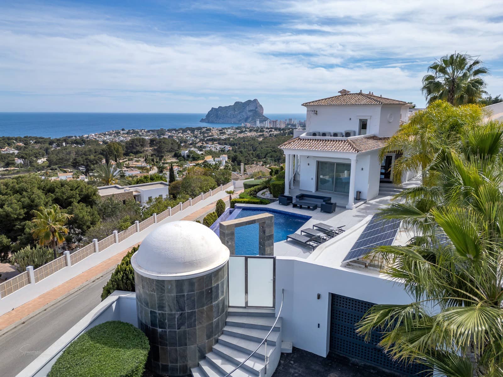 4 bedroom Villa for sale in Benissa with pool - € 1,800,000 (Ref: 9503867)
