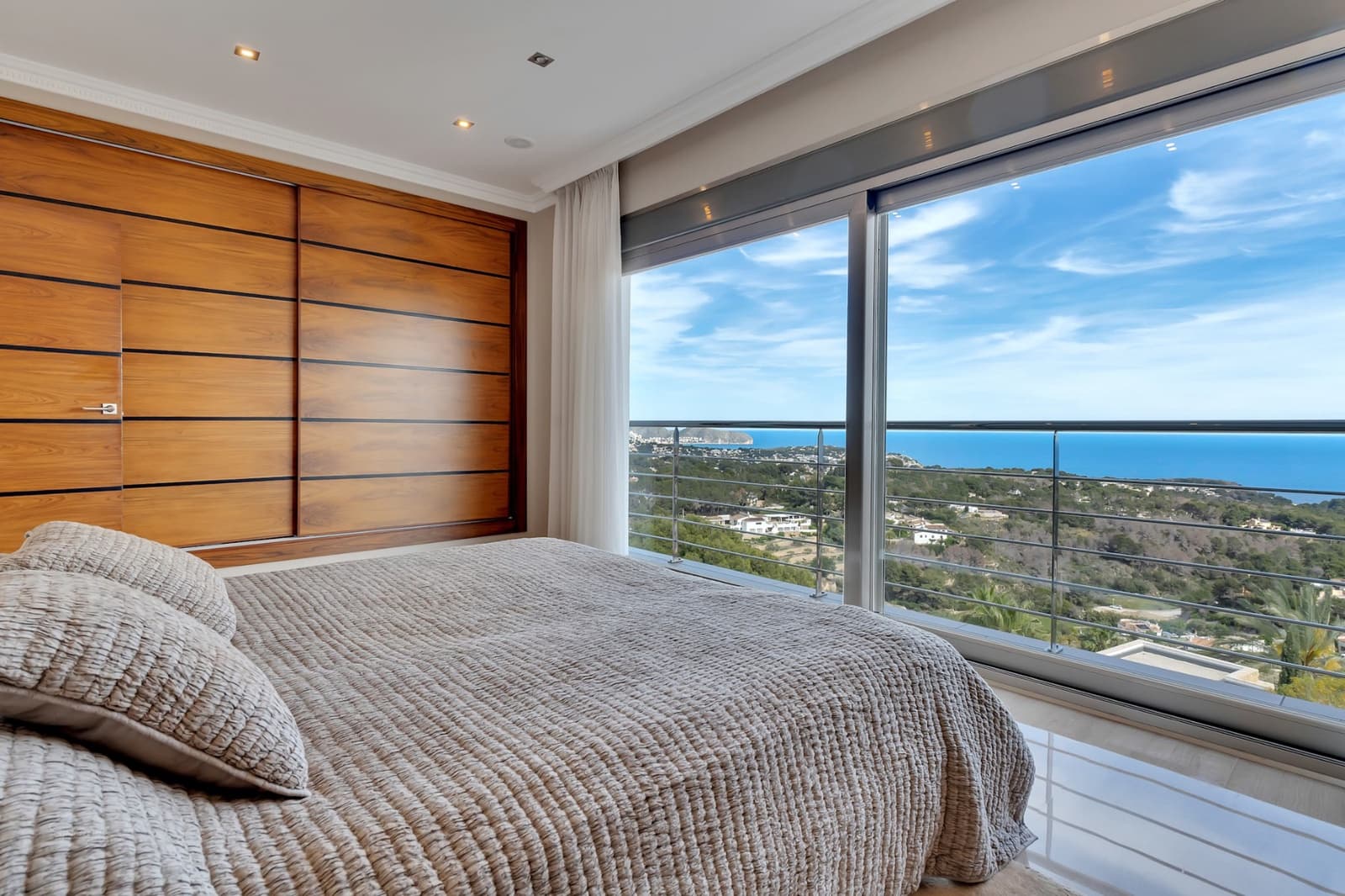 4 bedroom Villa for sale in Benissa with pool - € 1,800,000 (Ref: 9503867)