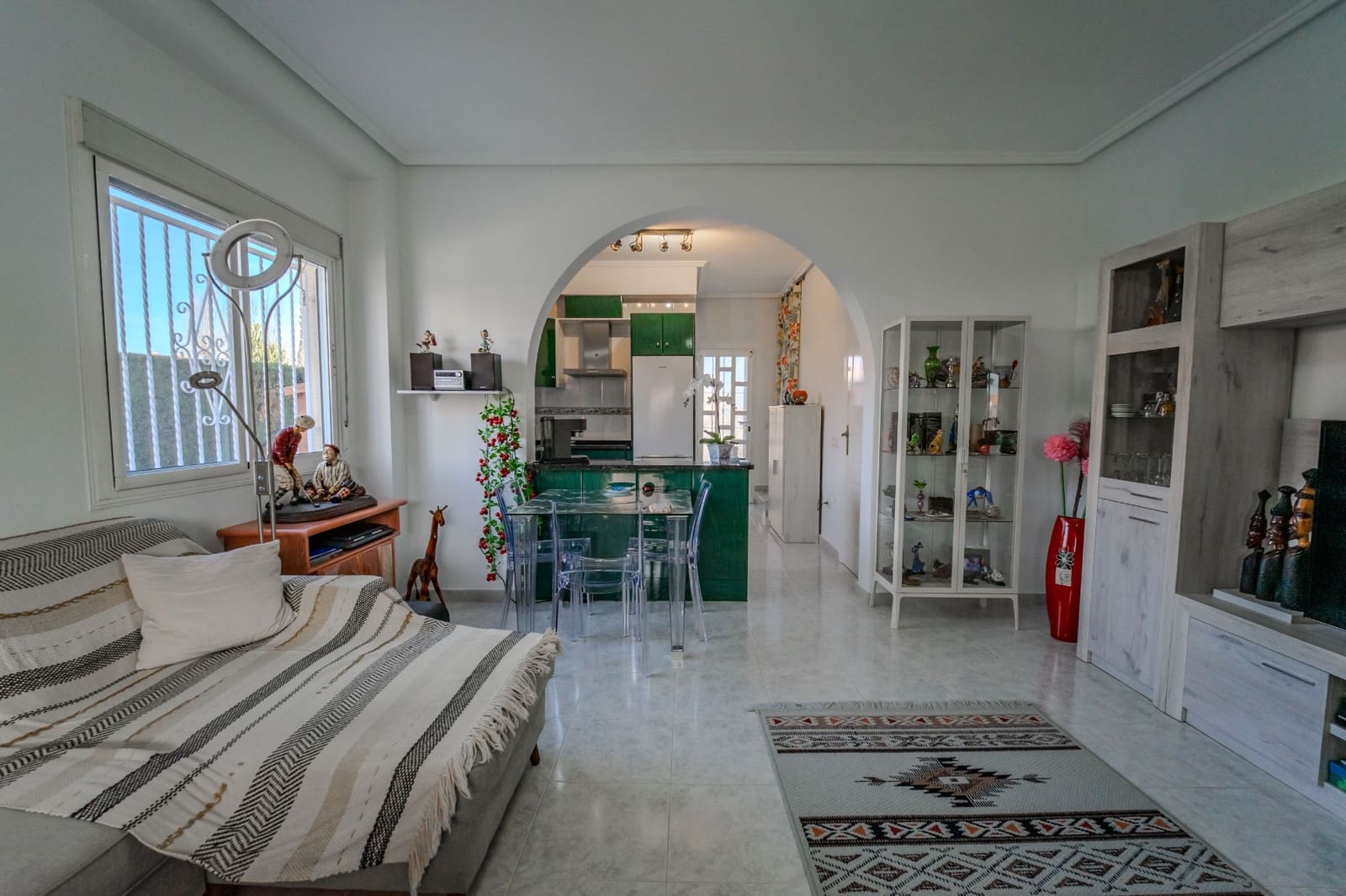 2 slaapkamer Halfvrijstaande villa te koop in Dona Pepa met zwembad - € 179.950 (Ref: 9528605)