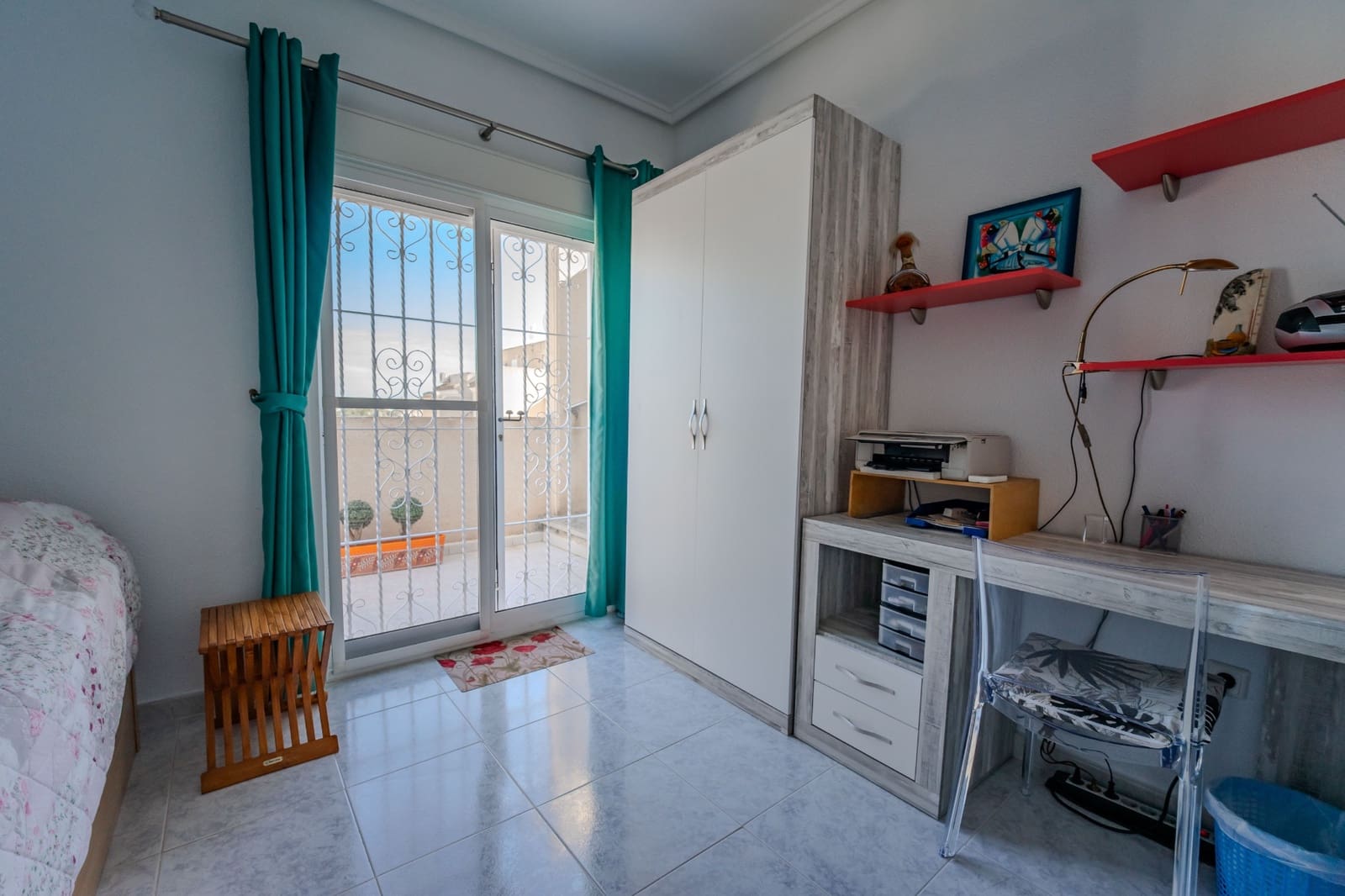 2 slaapkamer Halfvrijstaande villa te koop in Dona Pepa met zwembad - € 179.950 (Ref: 9528605)