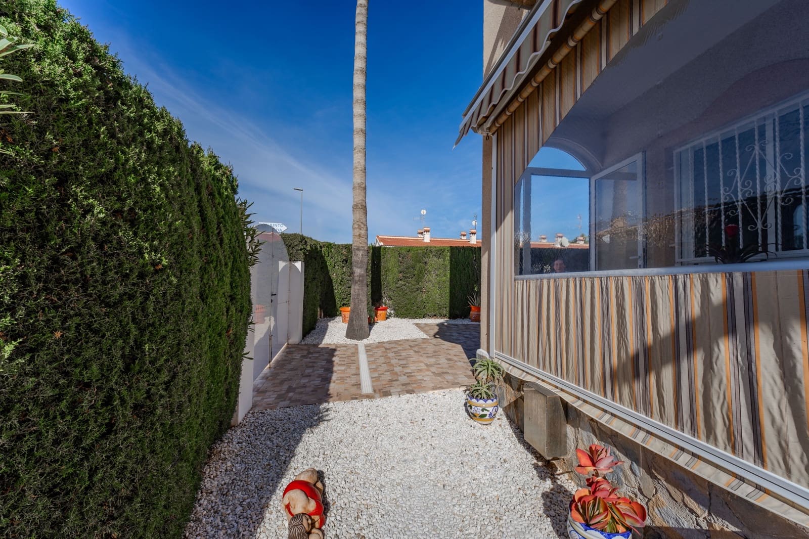 2 slaapkamer Halfvrijstaande villa te koop in Dona Pepa met zwembad - € 179.950 (Ref: 9528605)