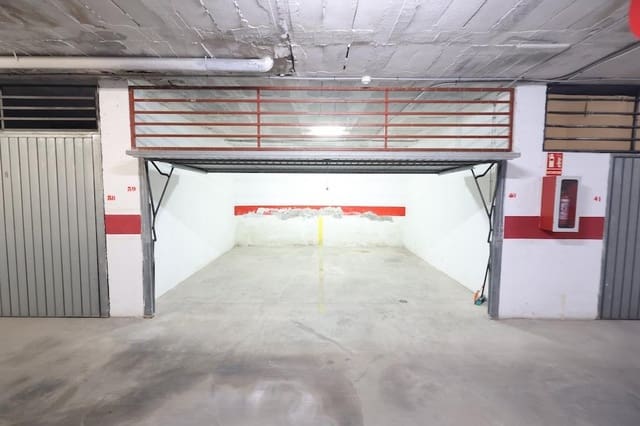 Garage til salg i Los Frutales, Torrevieja - € 18.000 (Ref: 9529433)