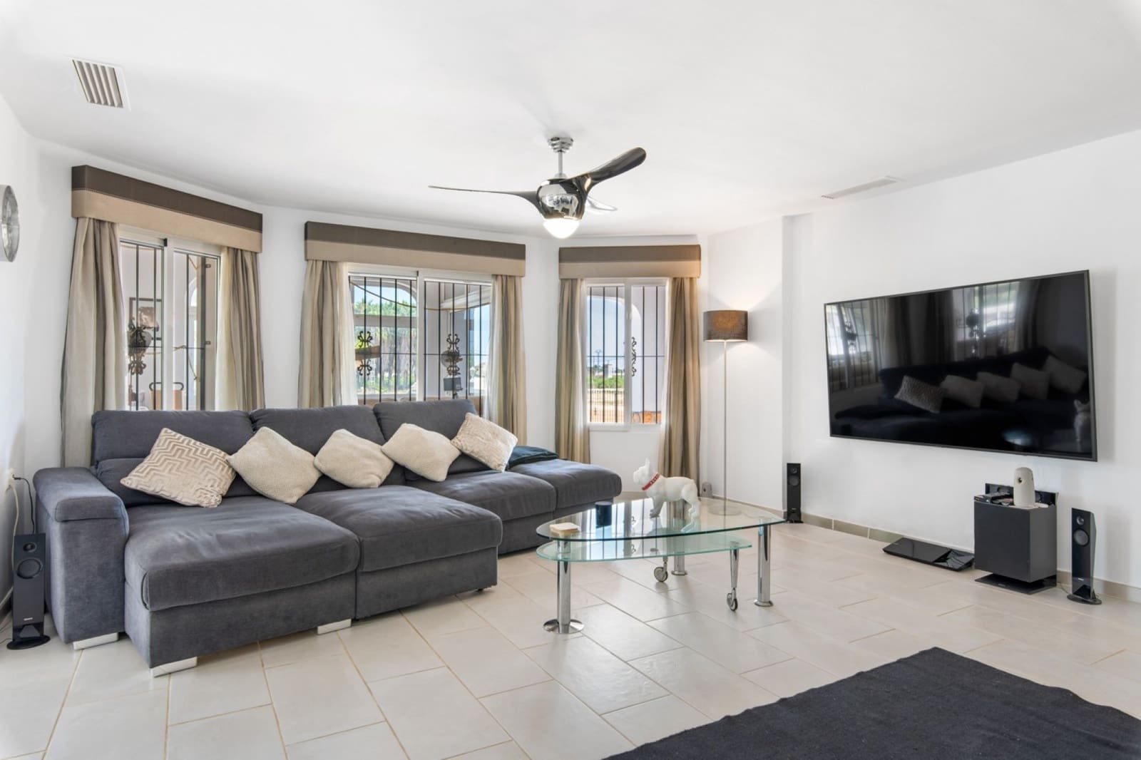 4 bedroom Finca/Country House for sale in Catral with pool garage - € 565,000 (Ref: 9529442)