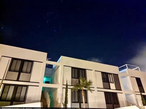 2 slaapkamer Appartement te koop in Mar de Cristal met zwembad - € 269.000 (Ref: 9536646)