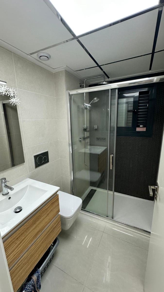 2 bedroom Apartment for sale in Torrevieja with pool - € 219,900 (Ref: 9547606)