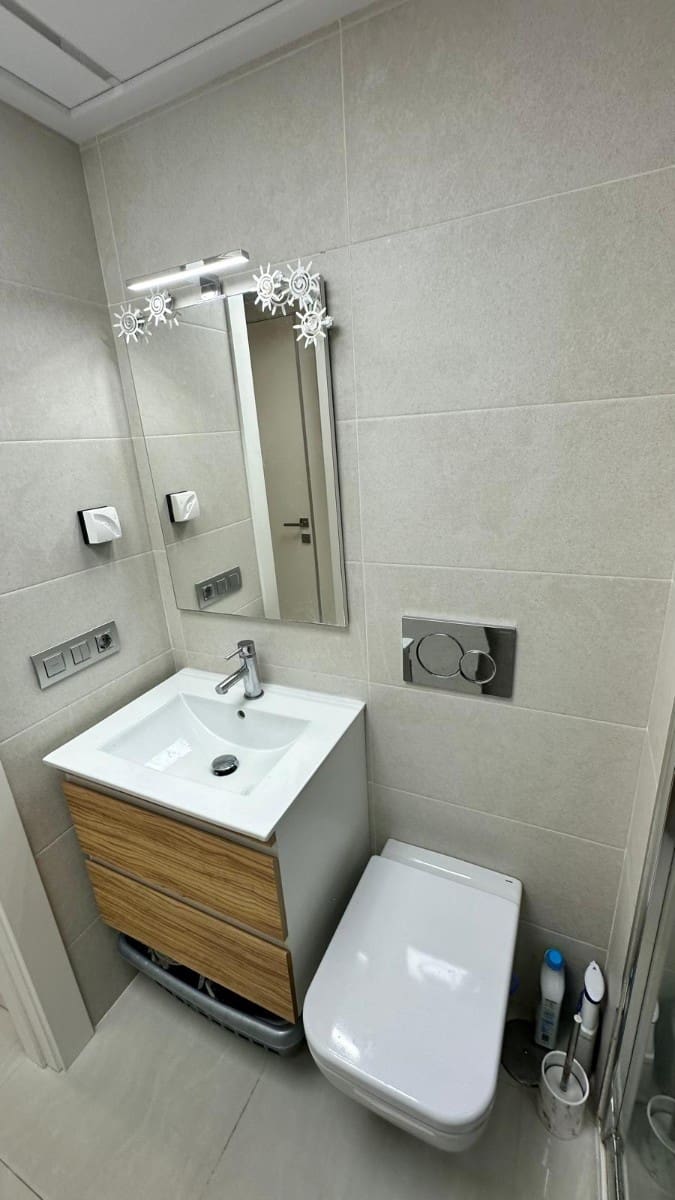 2 bedroom Apartment for sale in Torrevieja with pool - € 219,900 (Ref: 9547606)