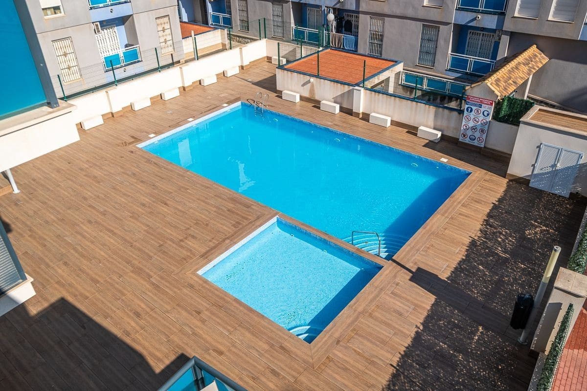 2 bedroom Apartment for sale in Torrevieja with pool - € 219,900 (Ref: 9547606)