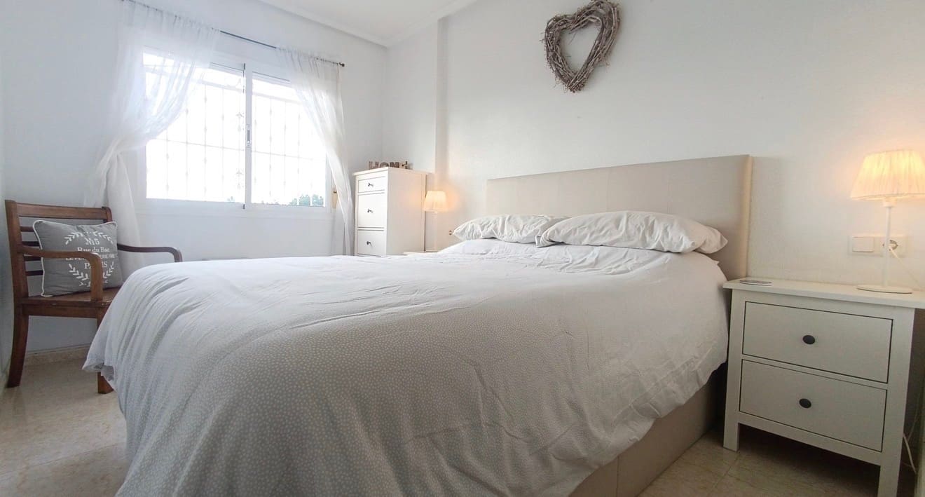 2 Zimmer Apartment zu verkaufen in Dona Pepa mit Pool - 155.000 € (Ref: 9552339)