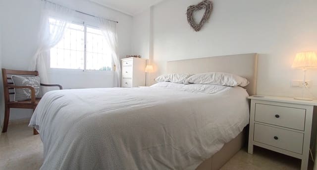 2 Zimmer Apartment zu verkaufen in Doña Pepa, Rojales mit Pool - 155.000 € (Ref: 9552339)