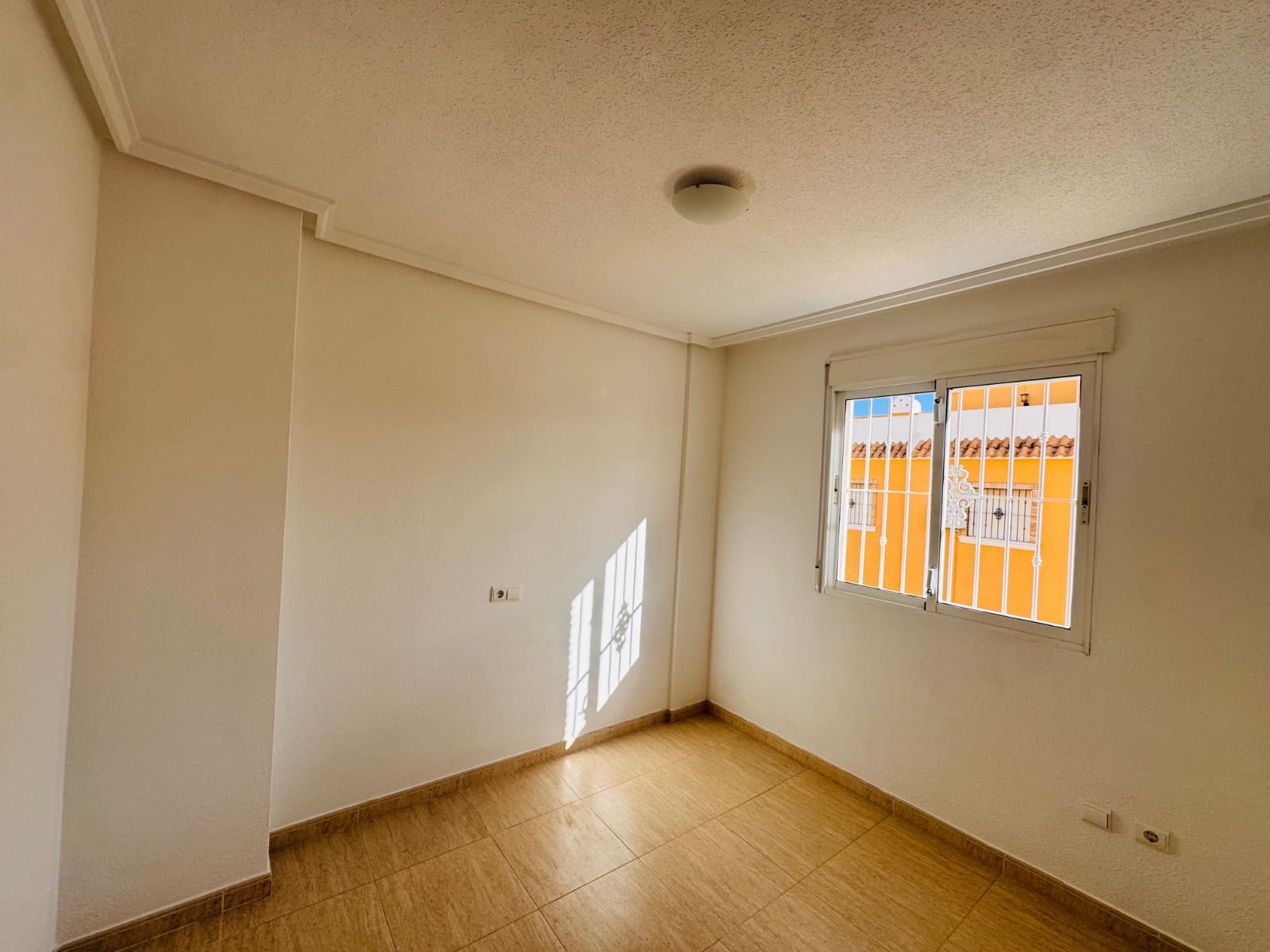 3 makuuhuone Paritalo myytävänä paikassa Ciudad Quesada mukana uima-altaan - 289 000 € (Ref: 9562163)