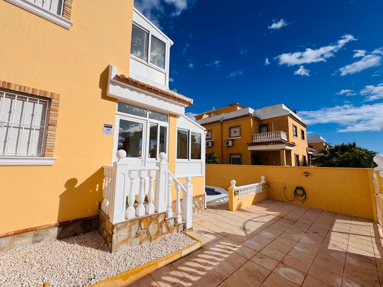 3 makuuhuone Paritalo myytävänä paikassa Ciudad Quesada mukana uima-altaan - 289 000 € (Ref: 9562163)