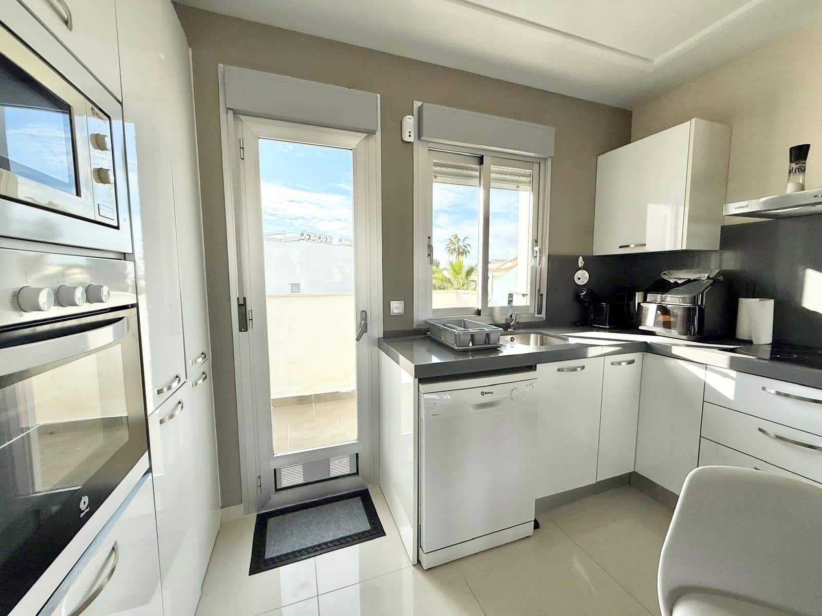 2 bedroom Apartment for sale in Pueblo Bravo with pool - € 215,000 (Ref: 9562612)