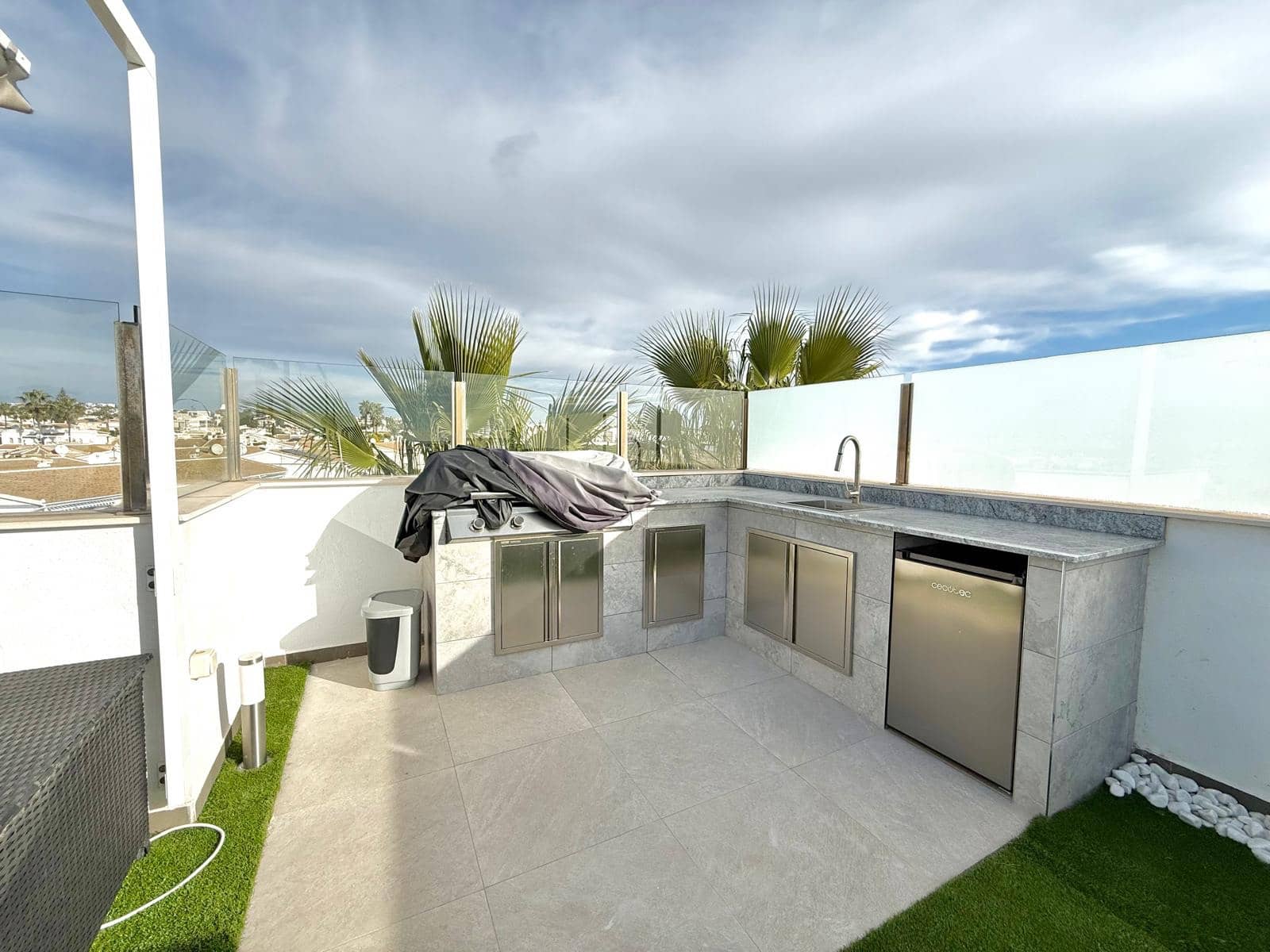 2 bedroom Apartment for sale in Pueblo Bravo with pool - € 215,000 (Ref: 9562612)