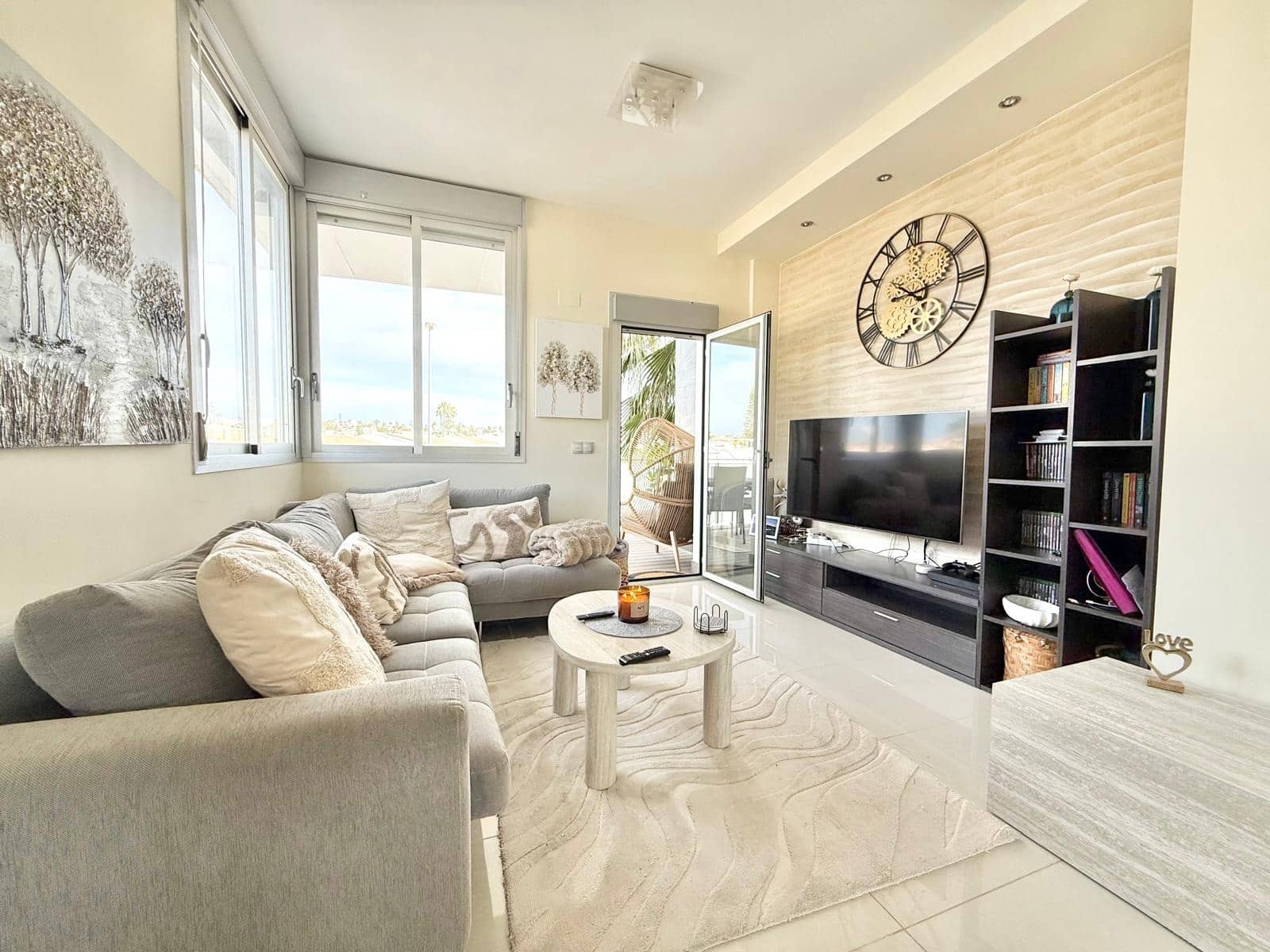 2 bedroom Apartment for sale in Pueblo Bravo with pool - € 215,000 (Ref: 9562612)