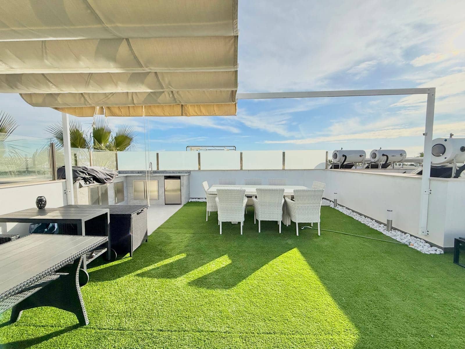 2 bedroom Apartment for sale in Pueblo Bravo with pool - € 215,000 (Ref: 9562612)