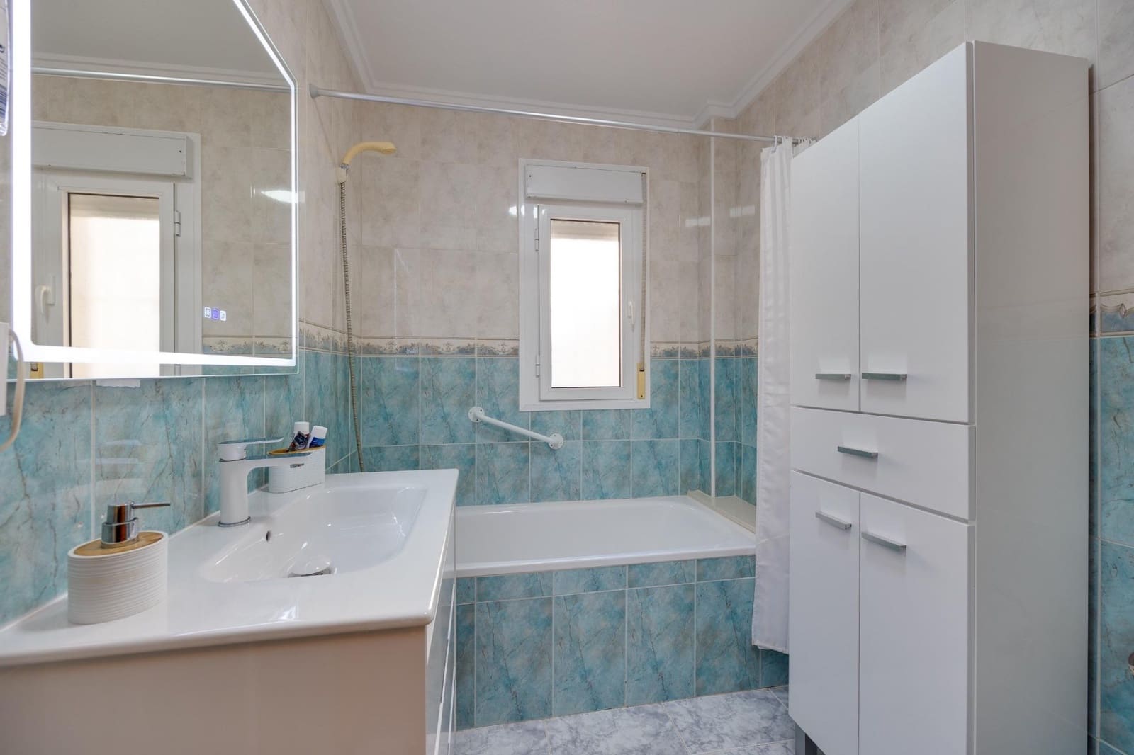 2 slaapkamer Villa te koop in La Marquesa met zwembad - € 335.000 (Ref: 9569264)