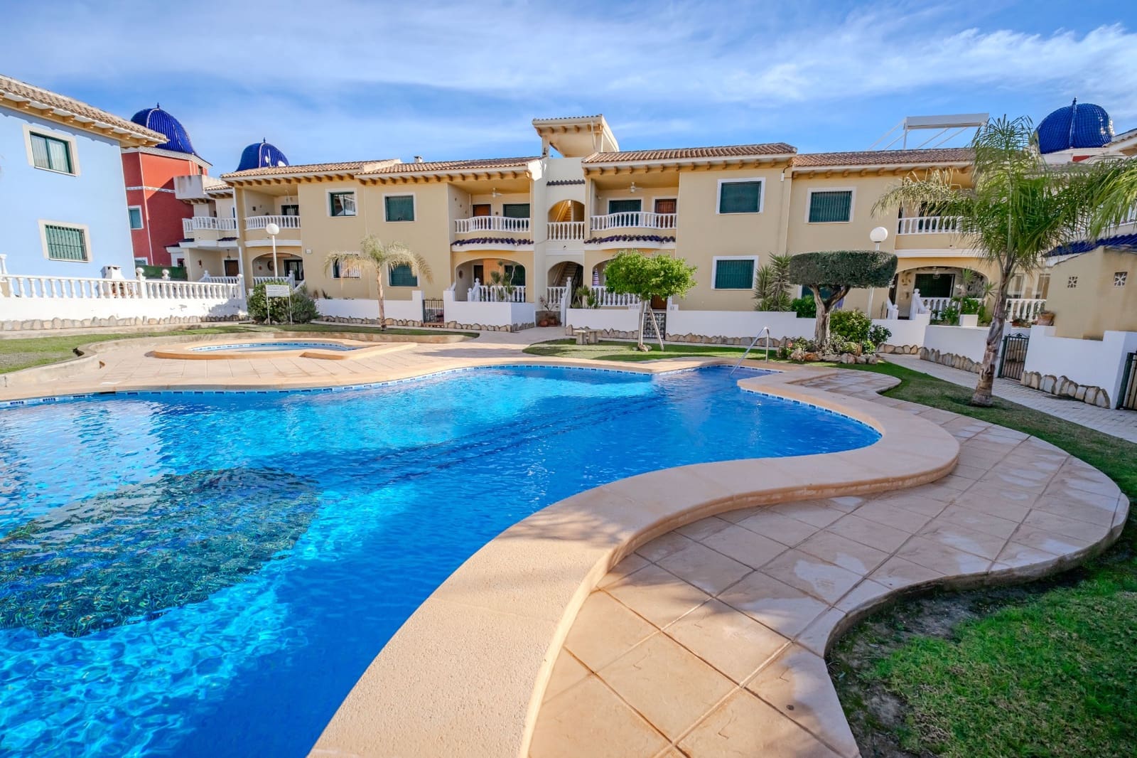 Casa de 3 habitaciones en Doña Pepa en venta con piscina - 225.000 € (Ref: 9579186)