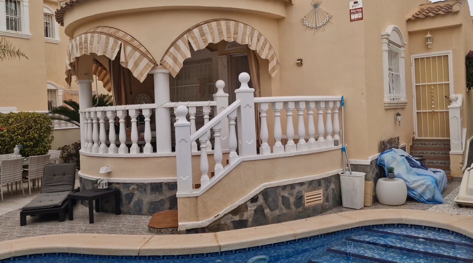 3 soveværelse Villa til salg i Lo Pepin - € 259.950 (Ref: 9583551)