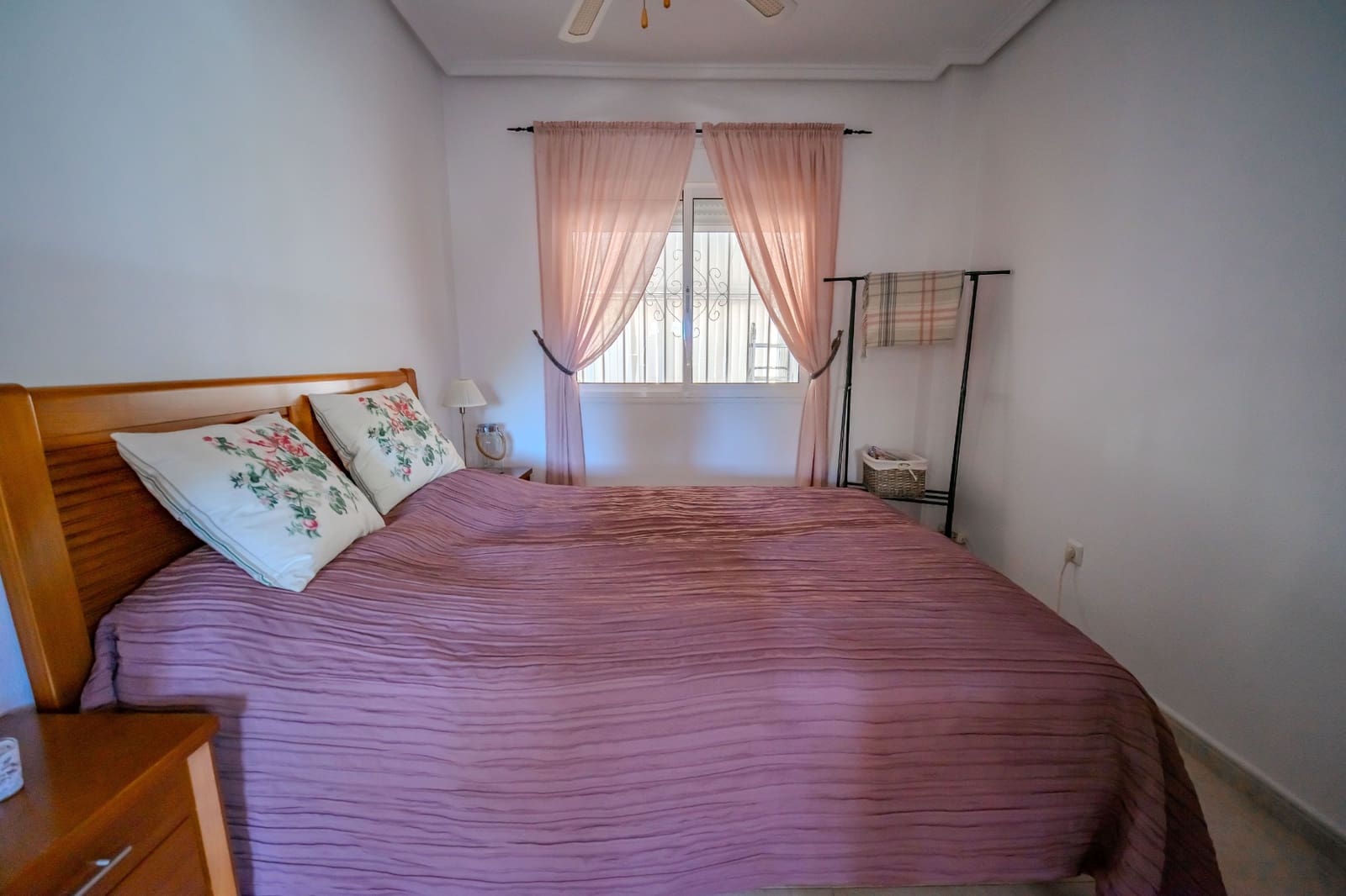 3 sypialnia Dom blizniak na sprzedaż w Dona Pepa z basenem - 289 950 € (Ref: 9584643)