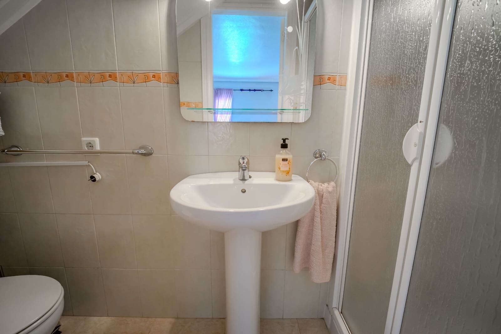 3 sypialnia Dom blizniak na sprzedaż w Dona Pepa z basenem - 289 950 € (Ref: 9584643)