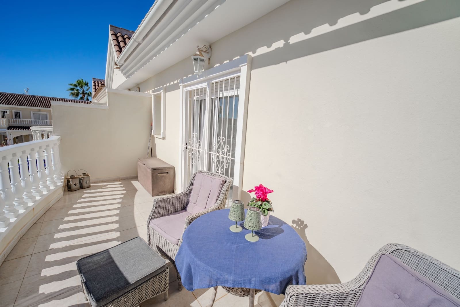 3 sypialnia Dom blizniak na sprzedaż w Dona Pepa z basenem - 289 950 € (Ref: 9584643)