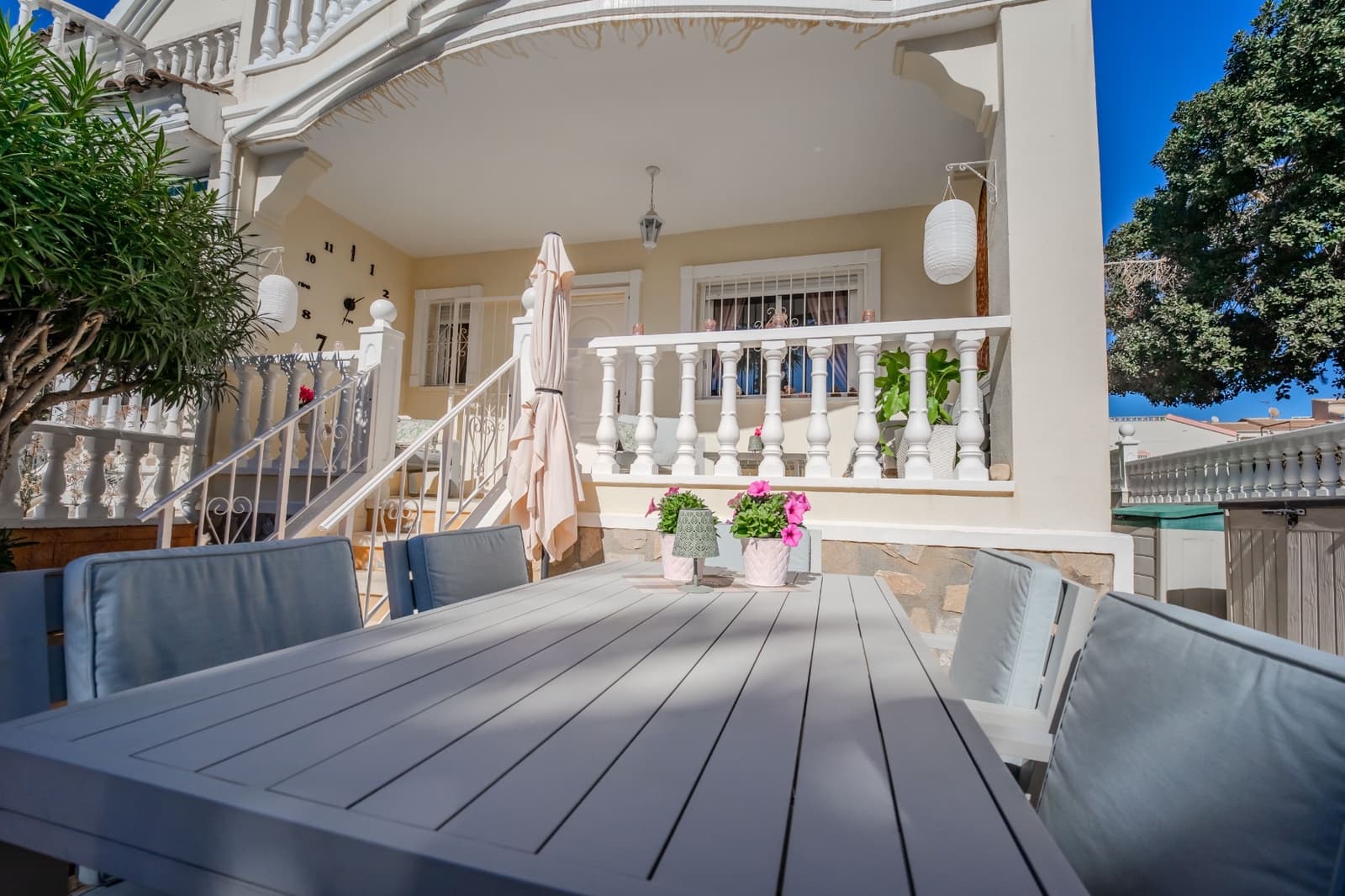 3 sypialnia Dom blizniak na sprzedaż w Dona Pepa z basenem - 289 950 € (Ref: 9584643)