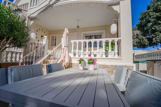 3 sypialnia Dom blizniak na sprzedaż w Doña Pepa, Rojales z basenem - 289 950 € (Ref: 9584643)