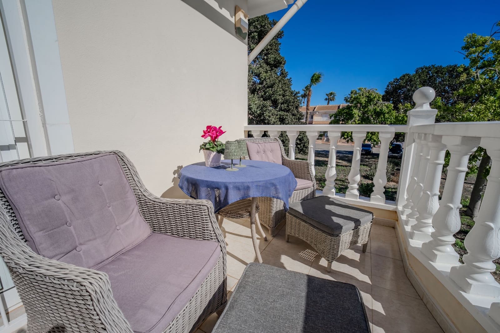 3 sypialnia Dom blizniak na sprzedaż w Dona Pepa z basenem - 289 950 € (Ref: 9584643)