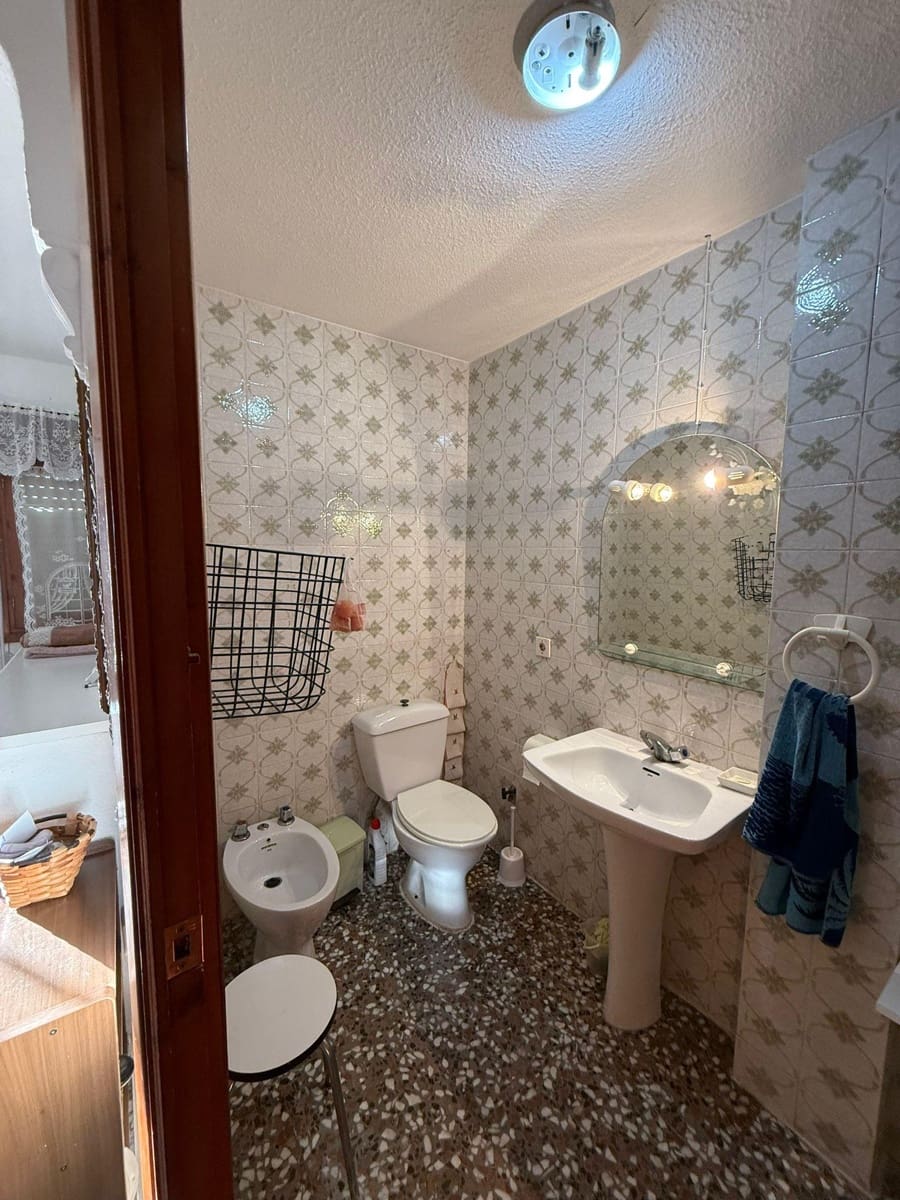 3 bedroom Villa for sale in Los Balcones with garage - € 196,000 (Ref: 9594663)