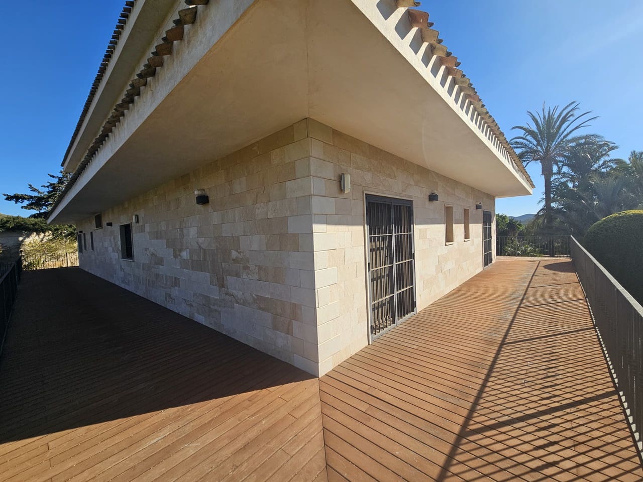 5 soveværelse Villa til salg i Atamaria med swimmingpool - € 2.300.000 (Ref: 9596634)