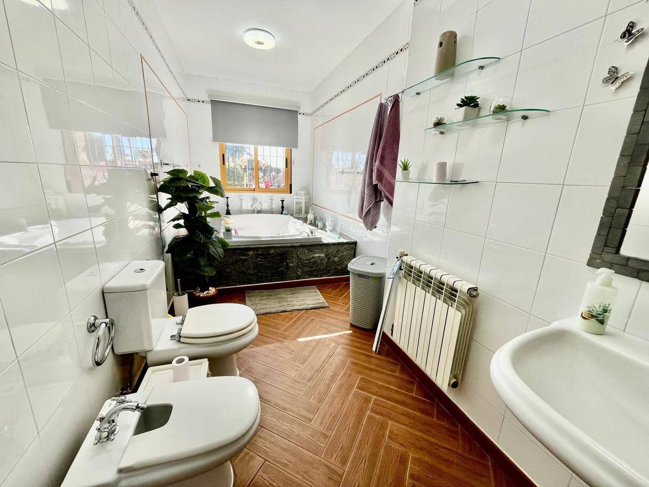 3 makuuhuone Maalaistalo myytävänä paikassa Fortuna mukana uima-altaan 
autotalli - 399 000 € (Ref: 9596636)