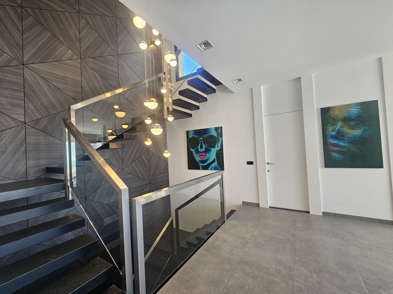 4 makuuhuone Huvila myytävänä paikassa Cabo Roig mukana uima-altaan 
autotalli - 4 750 000 € (Ref: 9596653)