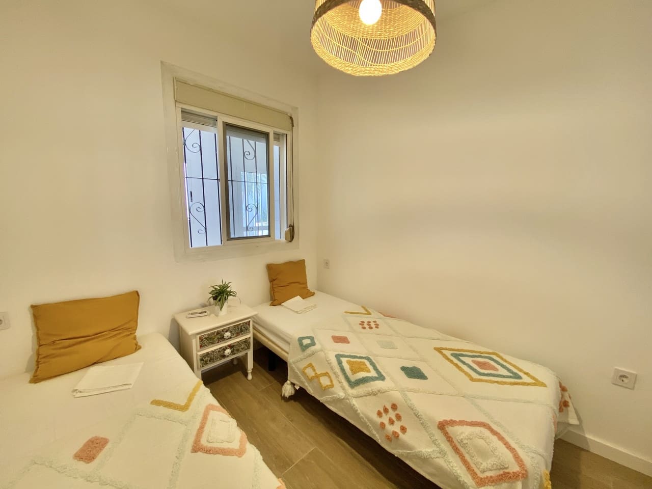 2 quarto Bungalow para venda em Playa Flamenca - 165 000 € (Ref: 9596663)