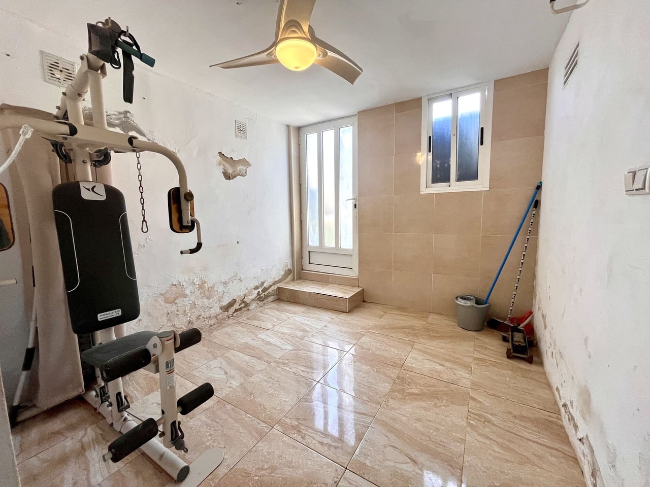 Chalet de 4 habitaciones en San Miguel de Salinas en venta con piscina - 249.999 € (Ref: 9596667)